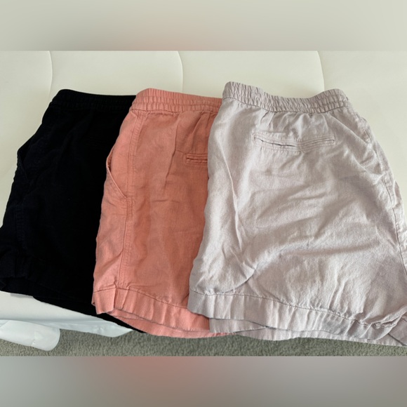 Old Navy Pants - 3 Old Navy linen shorts XL